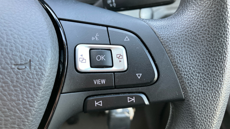 Volkswagen Crafter Cr35 Mwb Diesel 2.0 TDI 177PS Commerce Plus High Roof Van